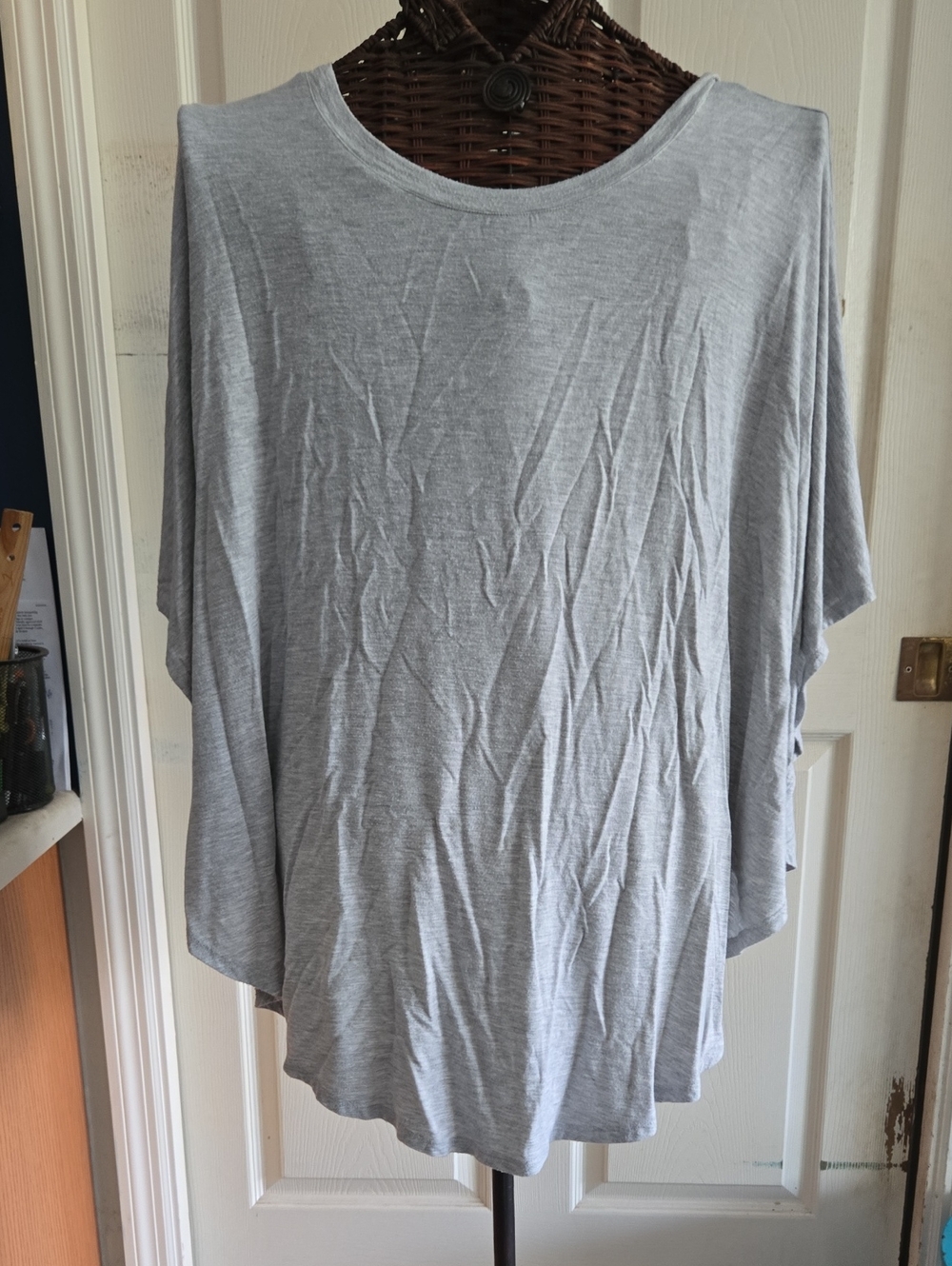 Anna & Ava Light Gray Draped Short Sleeve  Yoga Tunic-OS